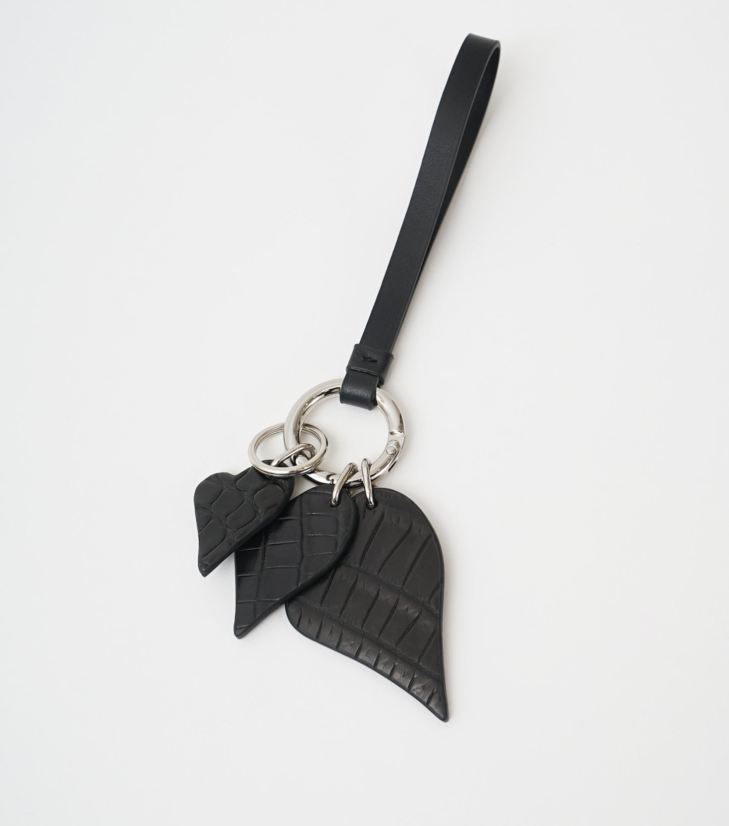 CROCODILE LEATHER AMTTE BLACK 3HEART KEY STRAP