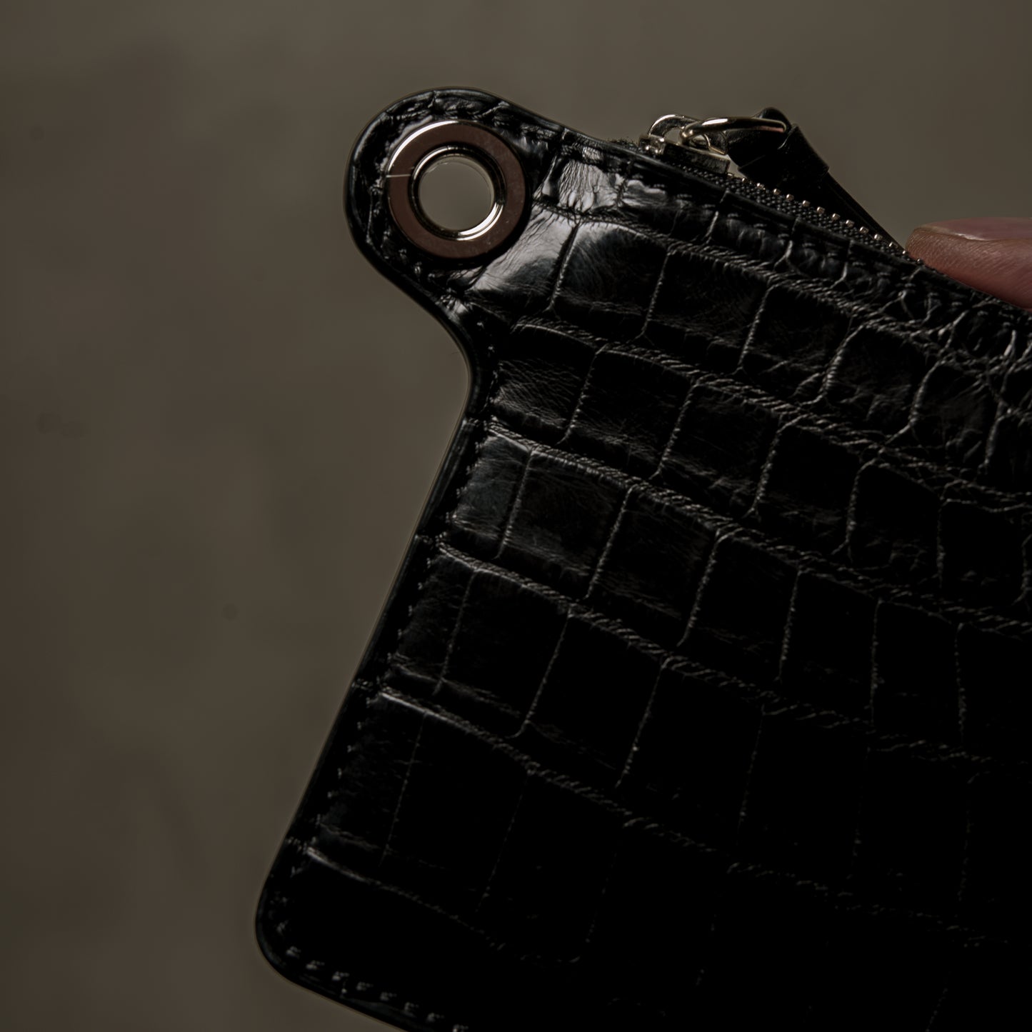 CROCODILE LEATHER MATTE BLACK EYELET DESIGN ZIPPER WALLET