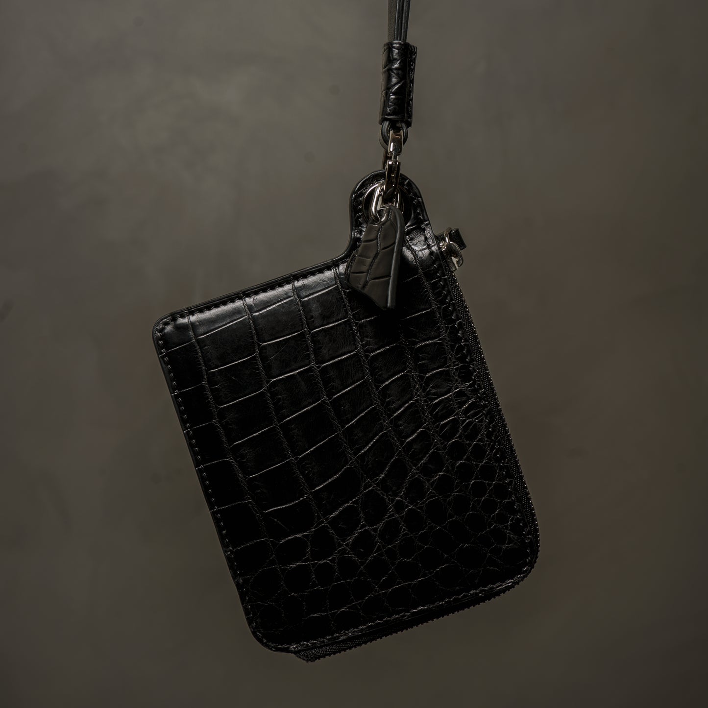 CROCODILE LEATHER MATTE BLACK EYELET DESIGN ZIPPER WALLET