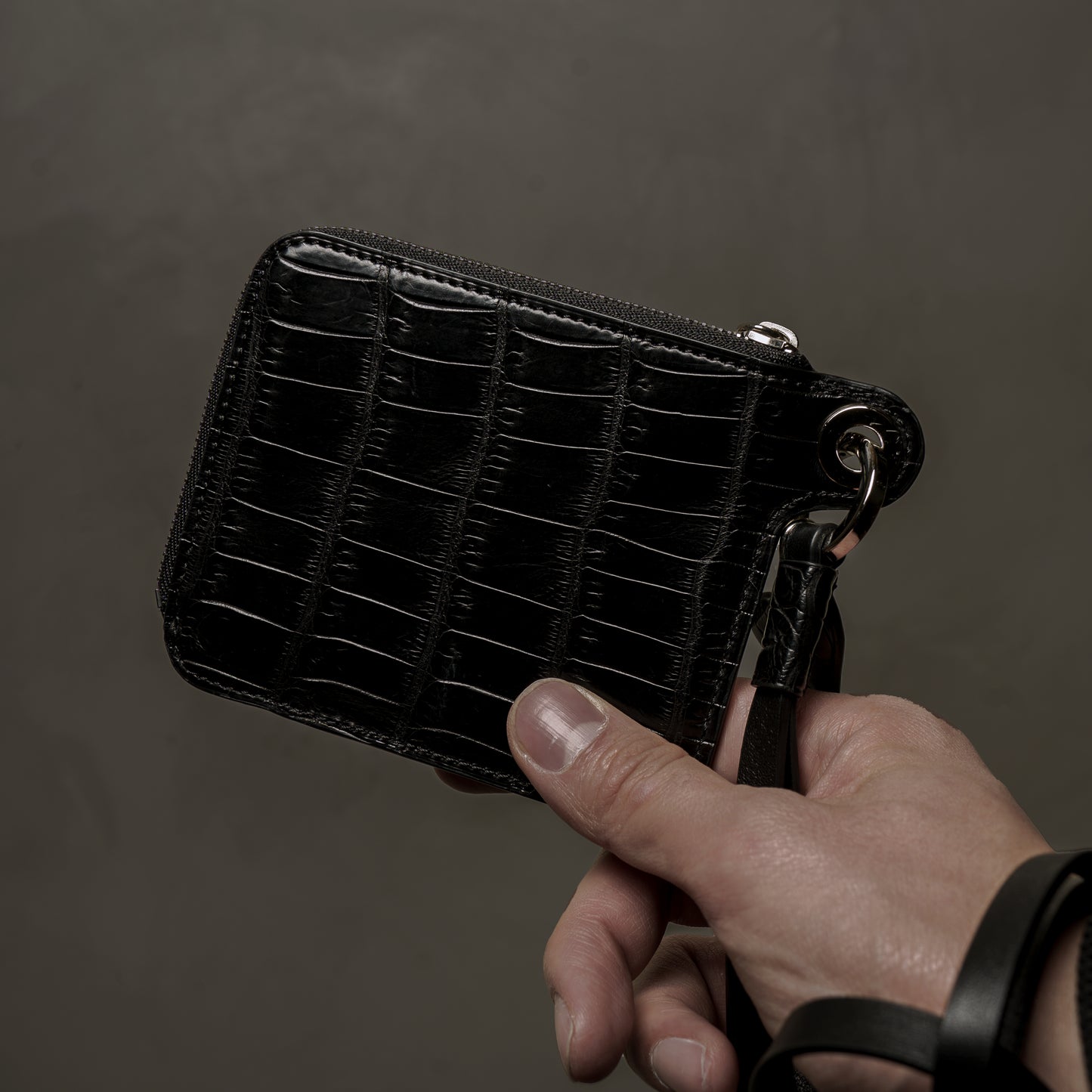 CROCODILE LEATHER MATTE BLACK EYELET DESIGN ZIPPER WALLET