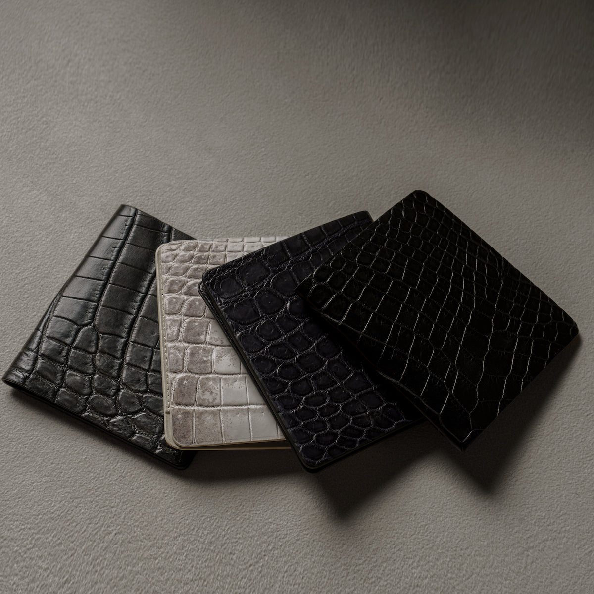 CROCODILE LEATHER MATTE BLACK SLIM MONEY CLIP