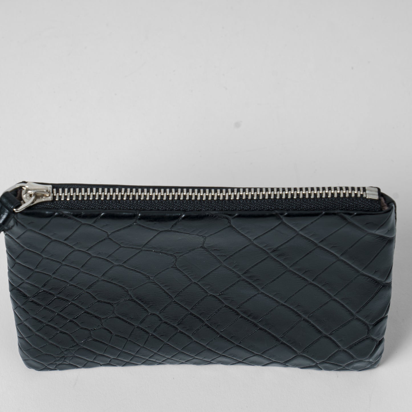 CROCODILE LEATHER MATTE BLACK FLAT POUCH