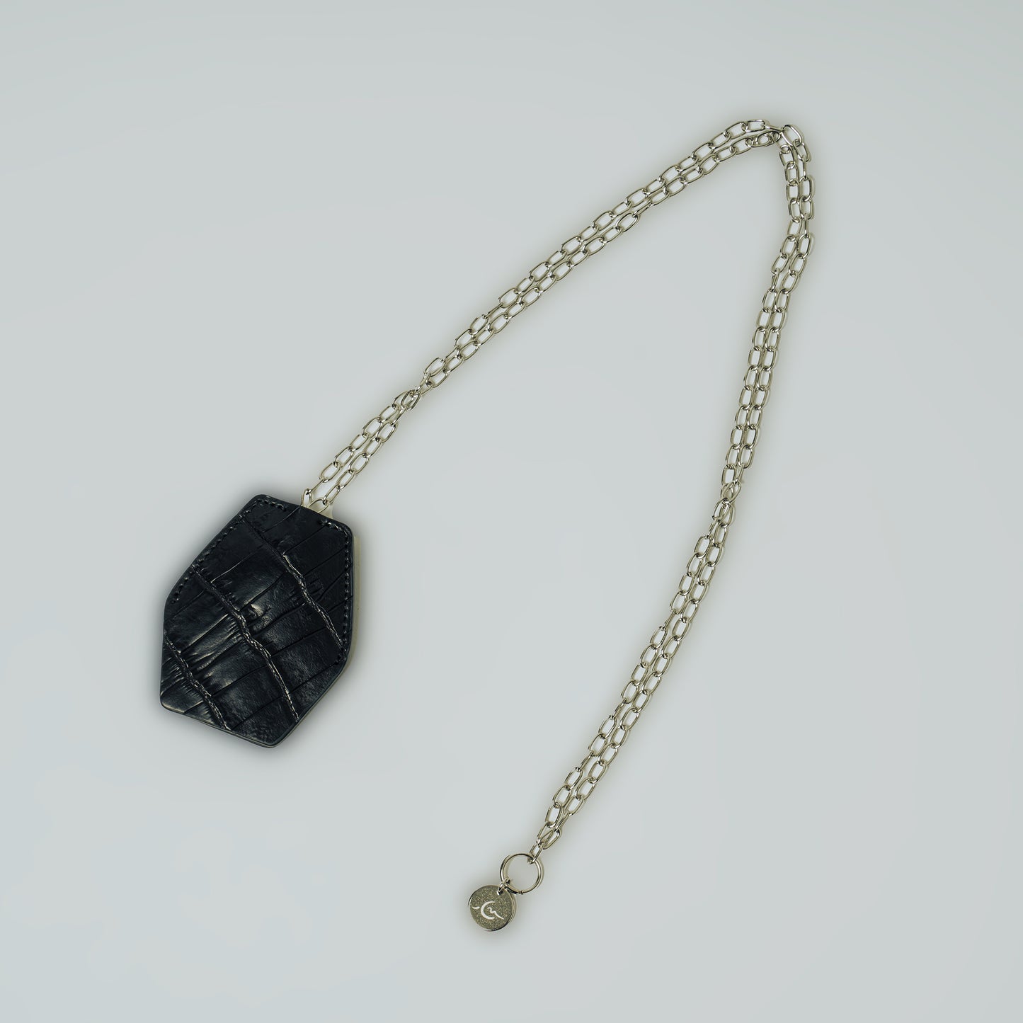 CROCODILE LEATHER MATTE BLACK KEY NECKLACE[NFC]