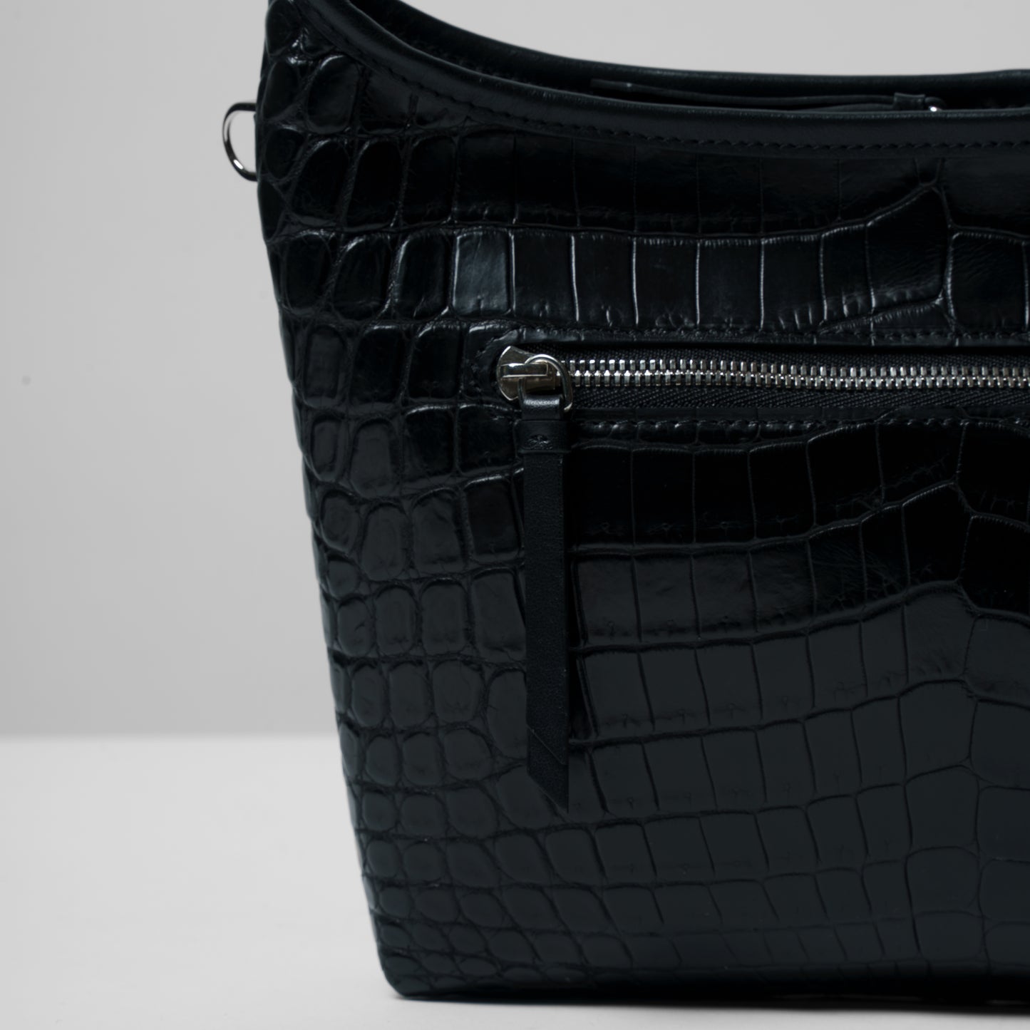 CROCODILE LEATHER MATTE BLACK FRONT ZIPPER SACOCHE