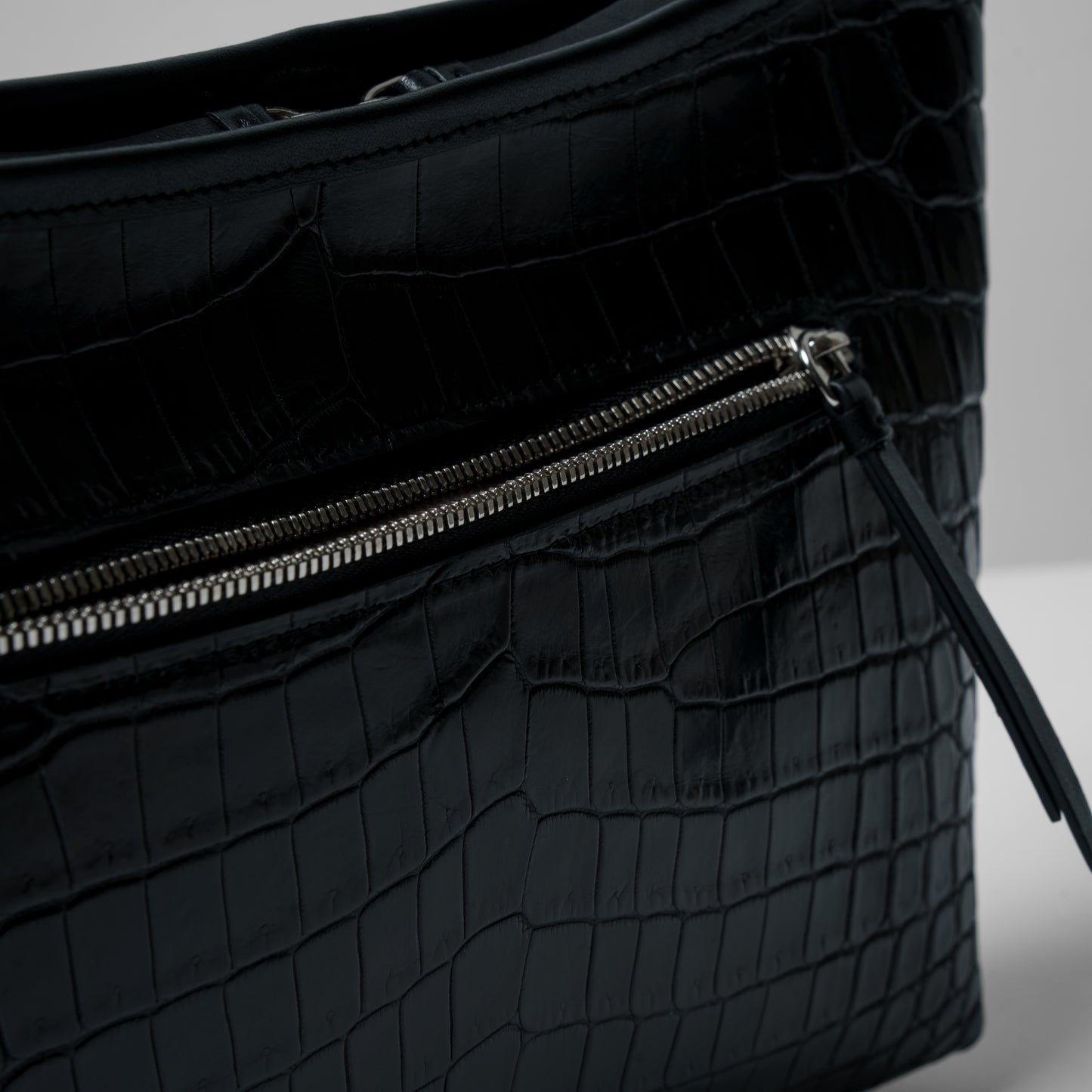 CROCODILE LEATHER MATTE BLACK FRONT ZIPPER SACOCHE