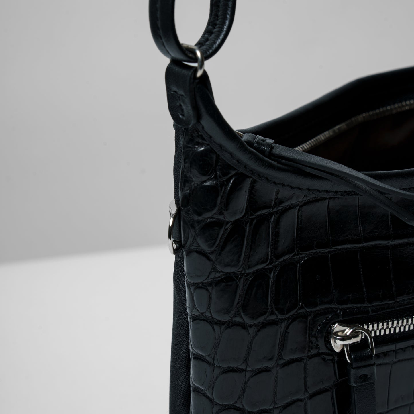 CROCODILE LEATHER MATTE BLACK FRONT ZIPPER SACOCHE